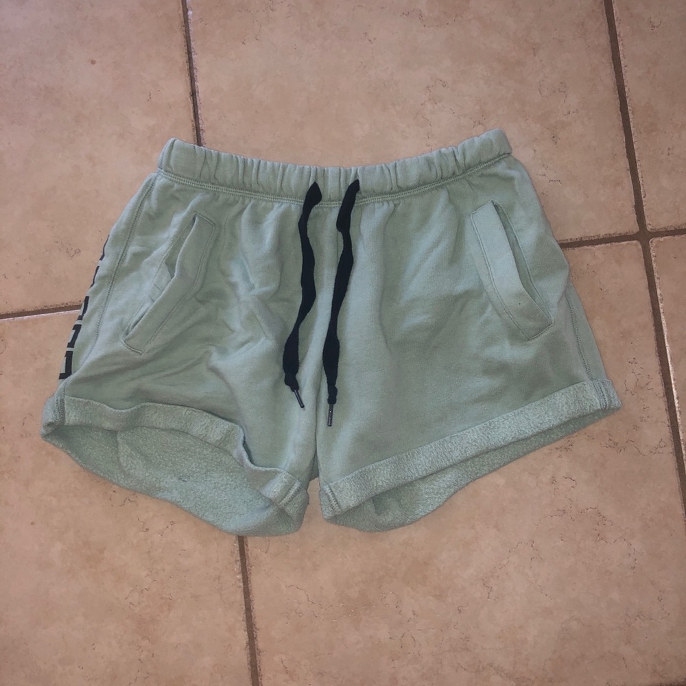 PINK every day shorts
